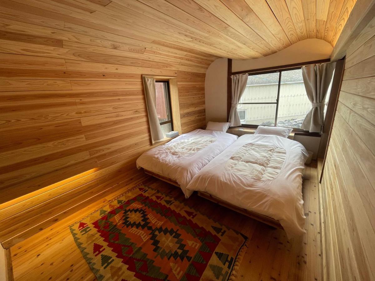 岡邸 Apartman Tonoso Kültér fotó