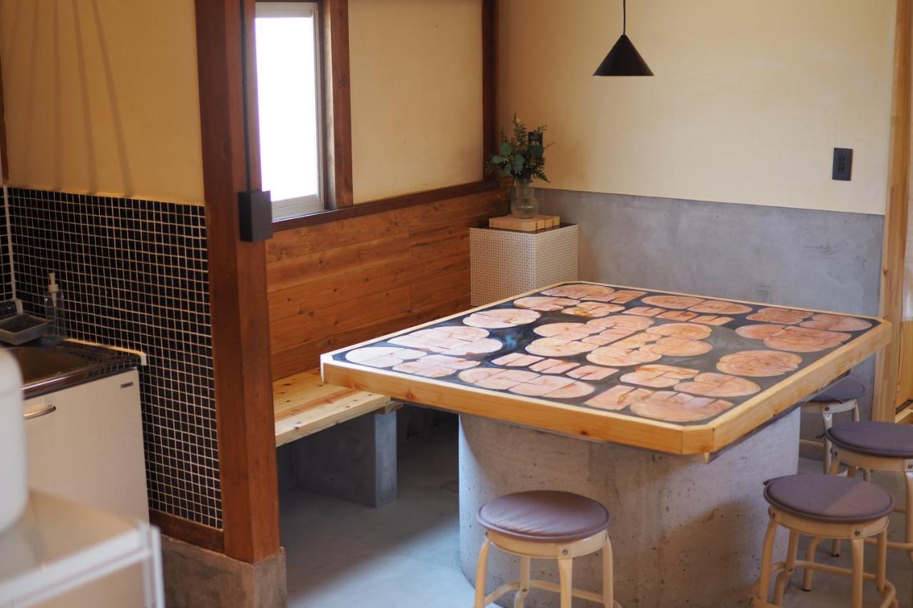 岡邸 Apartman Tonoso Kültér fotó